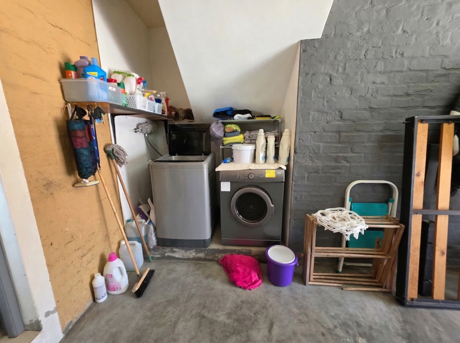 2 Bedroom Property for Sale in Bredasdorp Western Cape